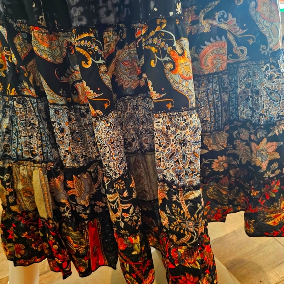 KARMA Hwy Gilded Tiered Ruffle Hem Lg. Dress Red Grn OS NWT - Picture 7 of 15